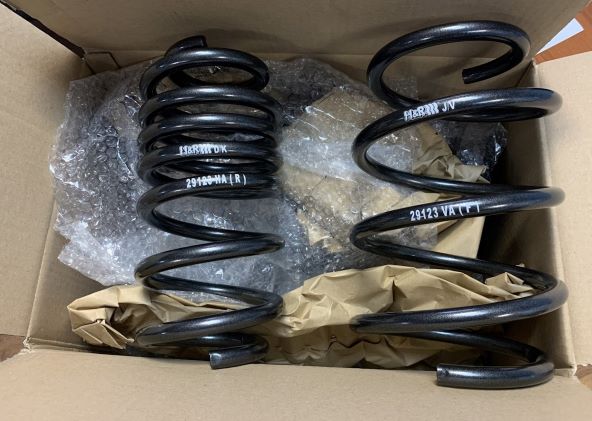 1 H&R-HR-29123-1-H-R-TOYOTA-RAV-4.jpg