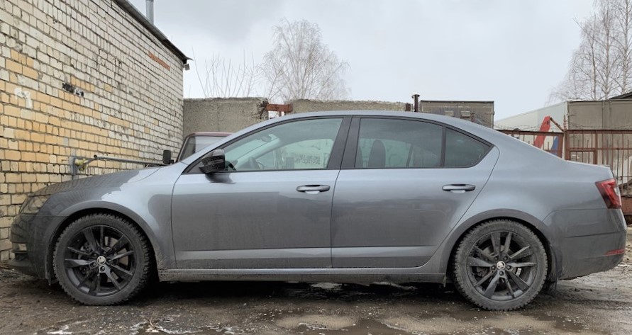 19 H&R-HR-28833-1-SKODA-OCTAVIA-A7.jpg