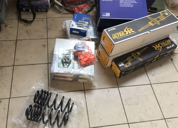 14-H&R-HR-H-R-29008-0-пружины-с-занижением-HR-29008-1-HR-VW-GOLF-6-VW-JETTA-6.jpg
