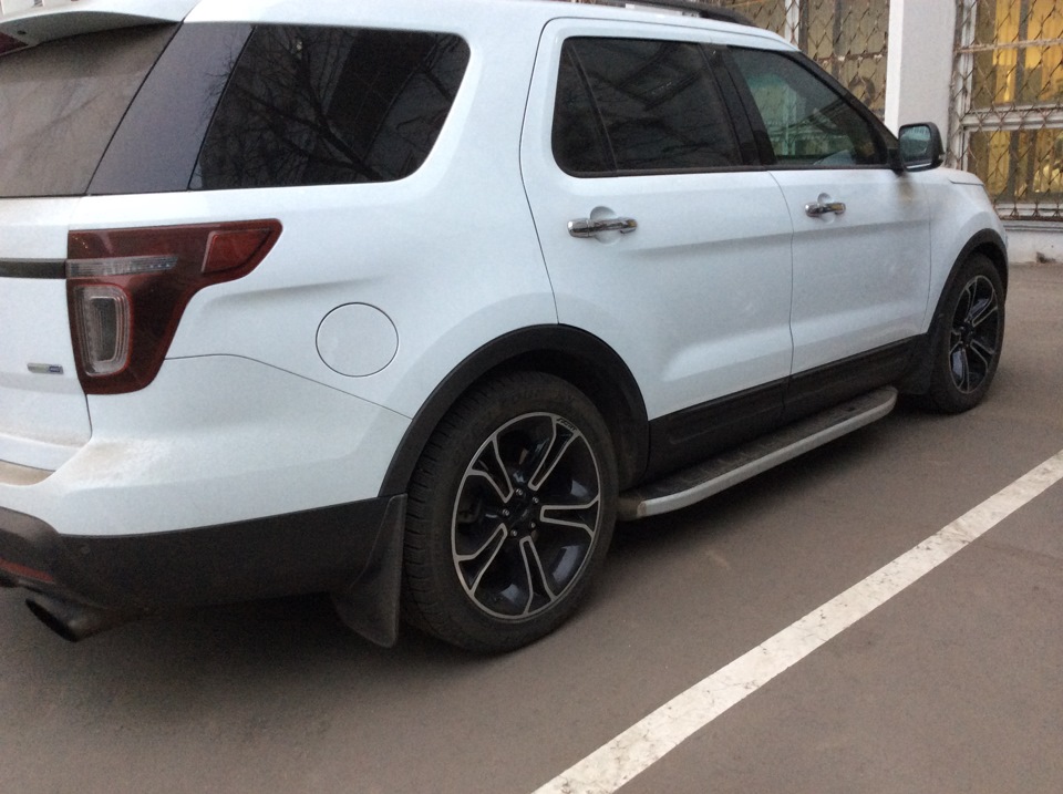 6 H&R 51630 FORD EXPLORER.jpg