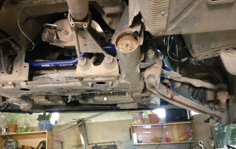 4 H&R-HR-33267-2-VW-MULTIVAN-T5-T6.jpg