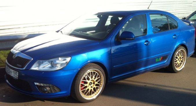 15 H&R-HR-29261-2-H-R-29260-1-HR-SKODA-OCTAVIA-RS.jpg