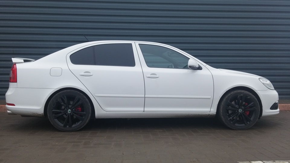 8 до H&R-HR-29261-1-HR-29261-2-HR-SKODA-OCTAVIA-RS.jpg 8 до H&R-HR-29261-1-HR-29261-2-HR-SKODA-OCTAVIA-RS.jpg