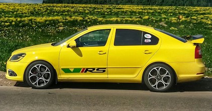 23 H&R-HR-29261-2-H-R-29260-1-HR-SKODA-OCTAVIA-RS.jpg