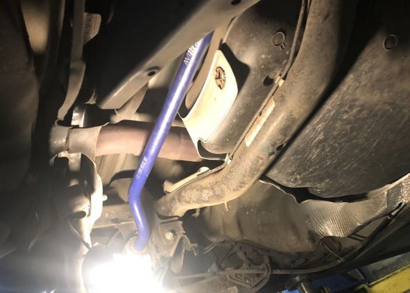 4 H&R-HR-H-R-спортивные-стабилизаторы-33014-2-HR-33014-1-HR-VW-GOLF-6-VW-JETTA-6.jpg 4 H&R-HR-H-R-спортивные-стабилизаторы-33014-2-HR-33014-1-HR-VW-GOLF-6-VW-JETTA-6.jpg