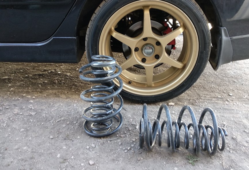 Nissan tiida пружины с занижением
