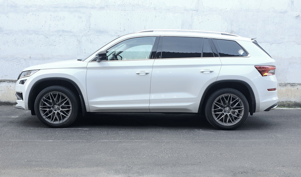 20 Skoda Kodiaq H&R 28755-3.jpg 20 Skoda Kodiaq H&R 28755-3.jpg