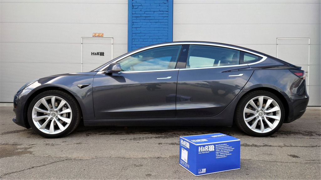 1-пружины-с-занижением-H&R-TESLA-MODEL-3-HR-28659-1.JPG