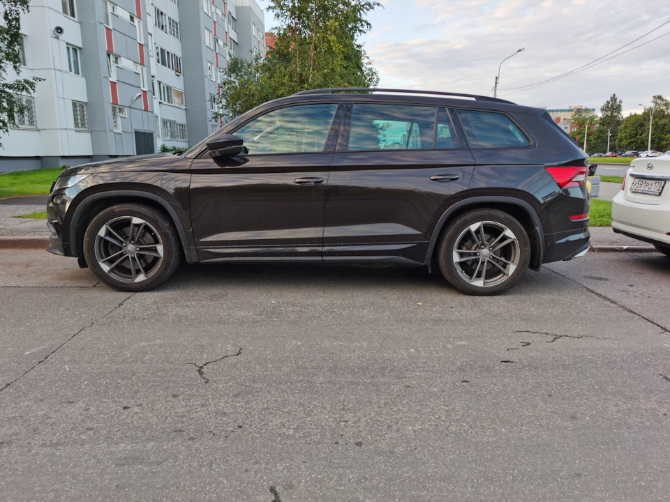 3 после установки H&R 28755-9 Skoda Kodiaq.jpg