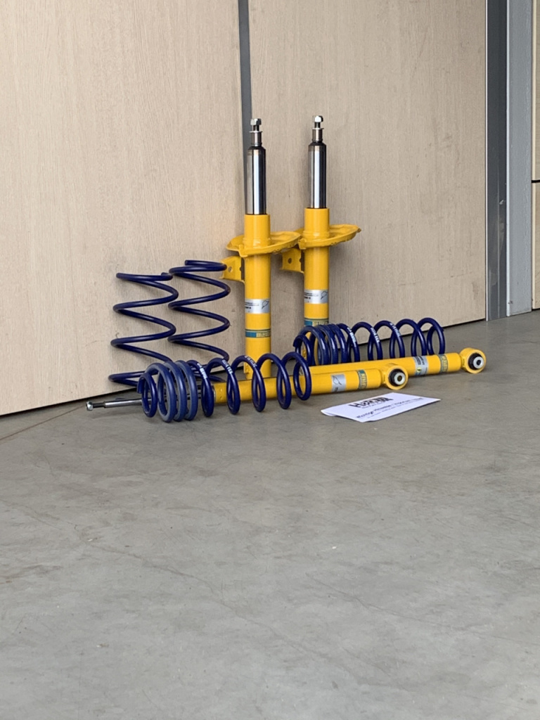 2 H&R Skoda Superb 28784-2 BILSTEIN B8.jpg