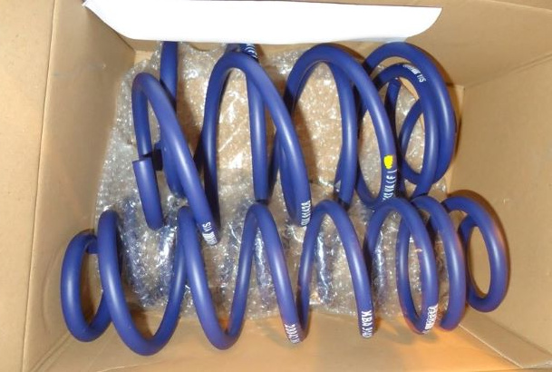 1 H&R-HR-28843-1-HR-28843-6-VW-GOLF-7.jpg 1 H&R-HR-28843-1-HR-28843-6-VW-GOLF-7.jpg