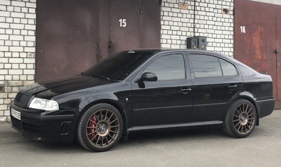 3 H&R-HR-29438-1-HR-AUDI-TT-8N-HR-SKODA-OCTAVIA-1U-4WD.jpg 3 H&R-HR-29438-1-HR-AUDI-TT-8N-HR-SKODA-OCTAVIA-1U-4WD.jpg