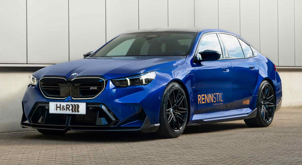 BMW-M5-HR-23037-1.jpg